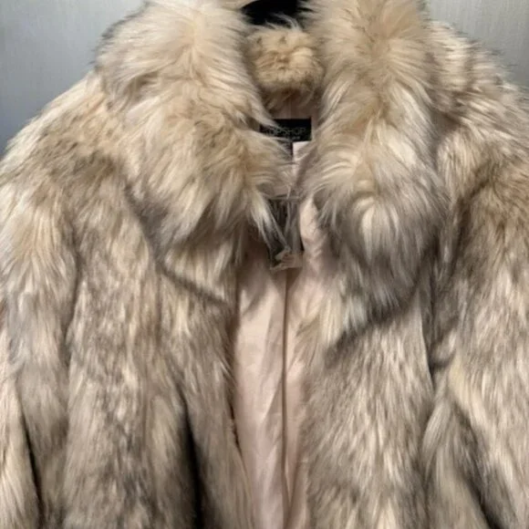 1970s Retro Vintage Inspired 'Leah' Faux Rabbit Fur Coat - Picture 8 of 16